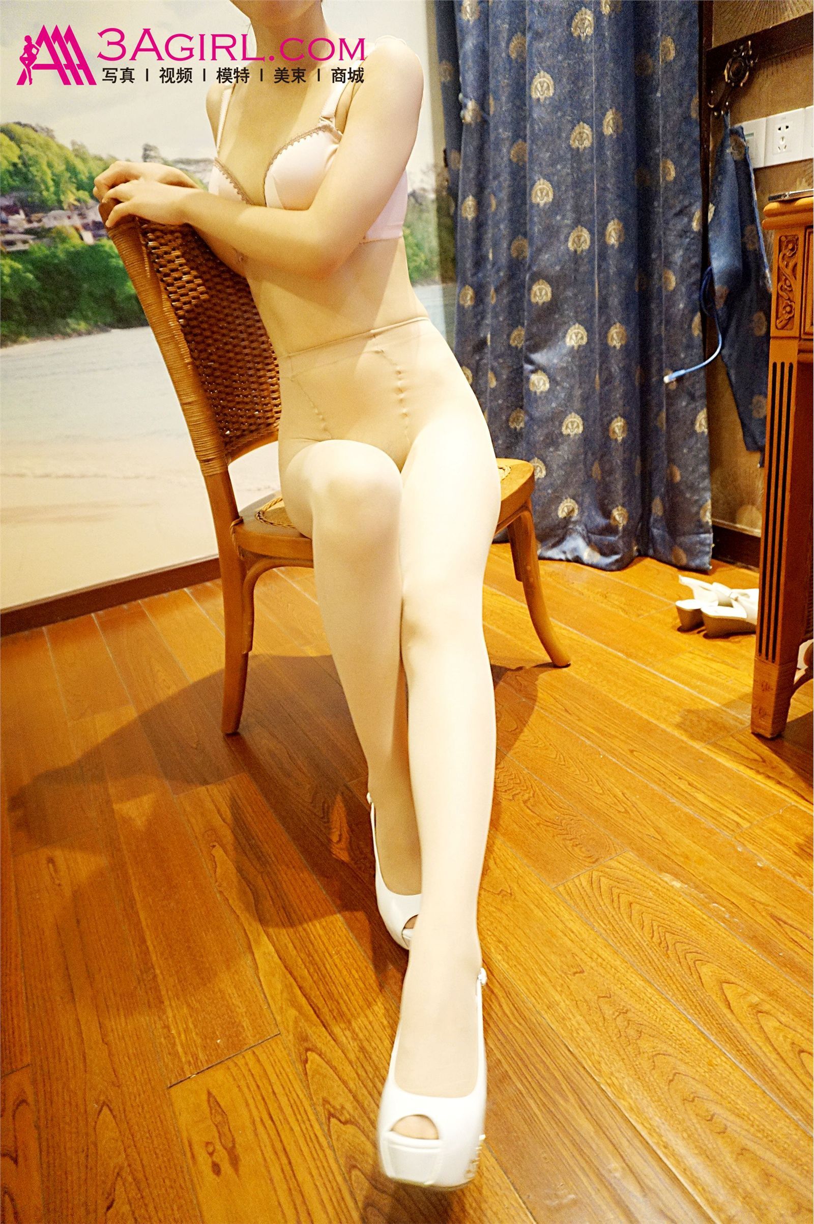 [3Agirl写真]AAA女郎 2015.10.04 No.492 AAA女郎：丽人美腿 丽儿