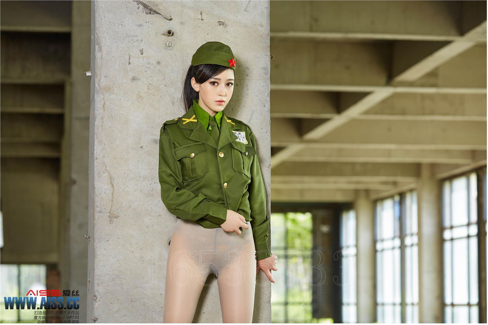 [AISS爱丝]丝袜美腿外拍 4109 赵小米