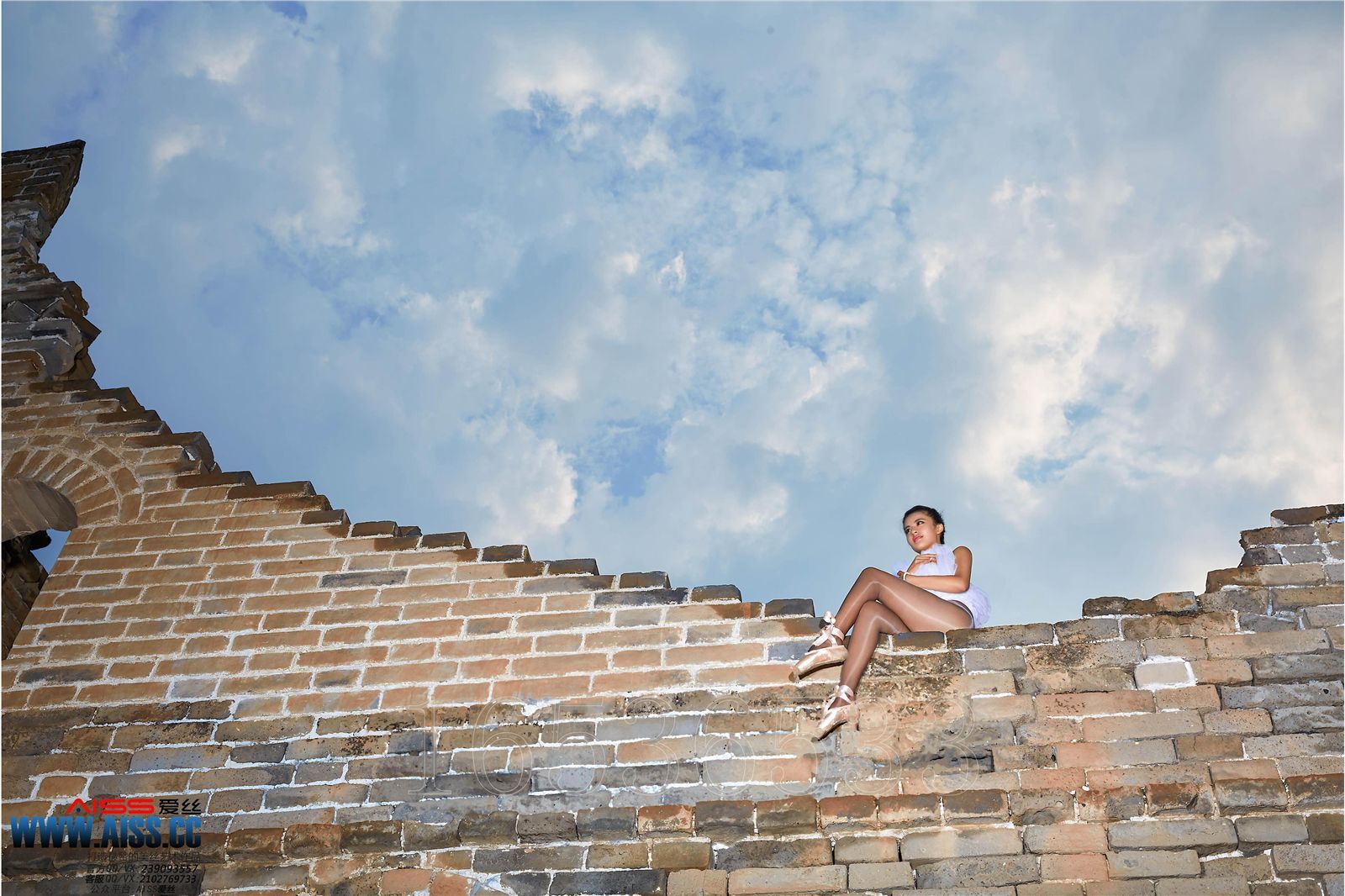 AISS爱丝第6016期【长城之巅,丝袜之舞】