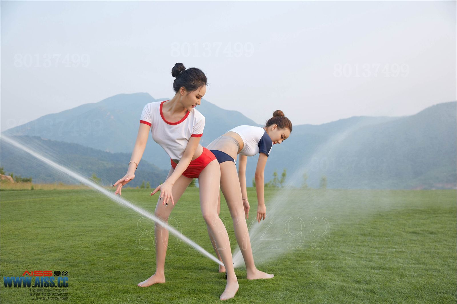 [AISS爱丝]丝袜美腿外拍 NO.100 美丝球童