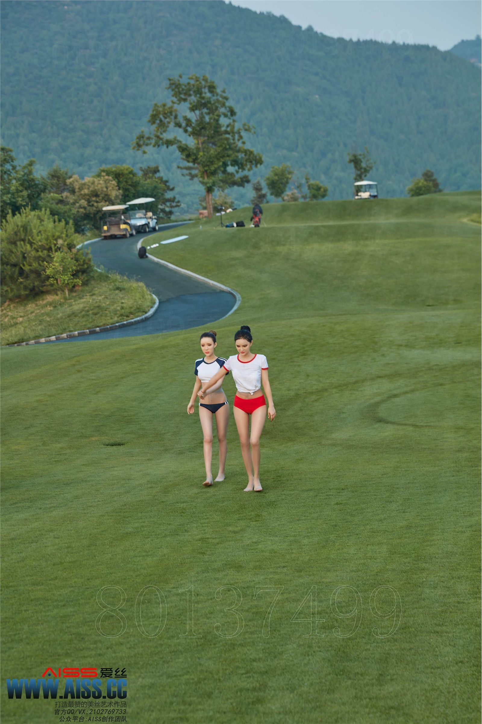 [AISS爱丝]丝袜美腿外拍 NO.100 美丝球童