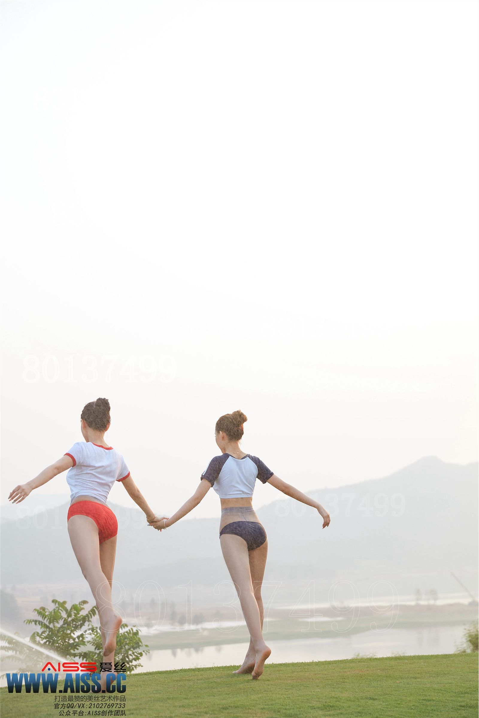 [AISS爱丝]丝袜美腿外拍 NO.100 美丝球童