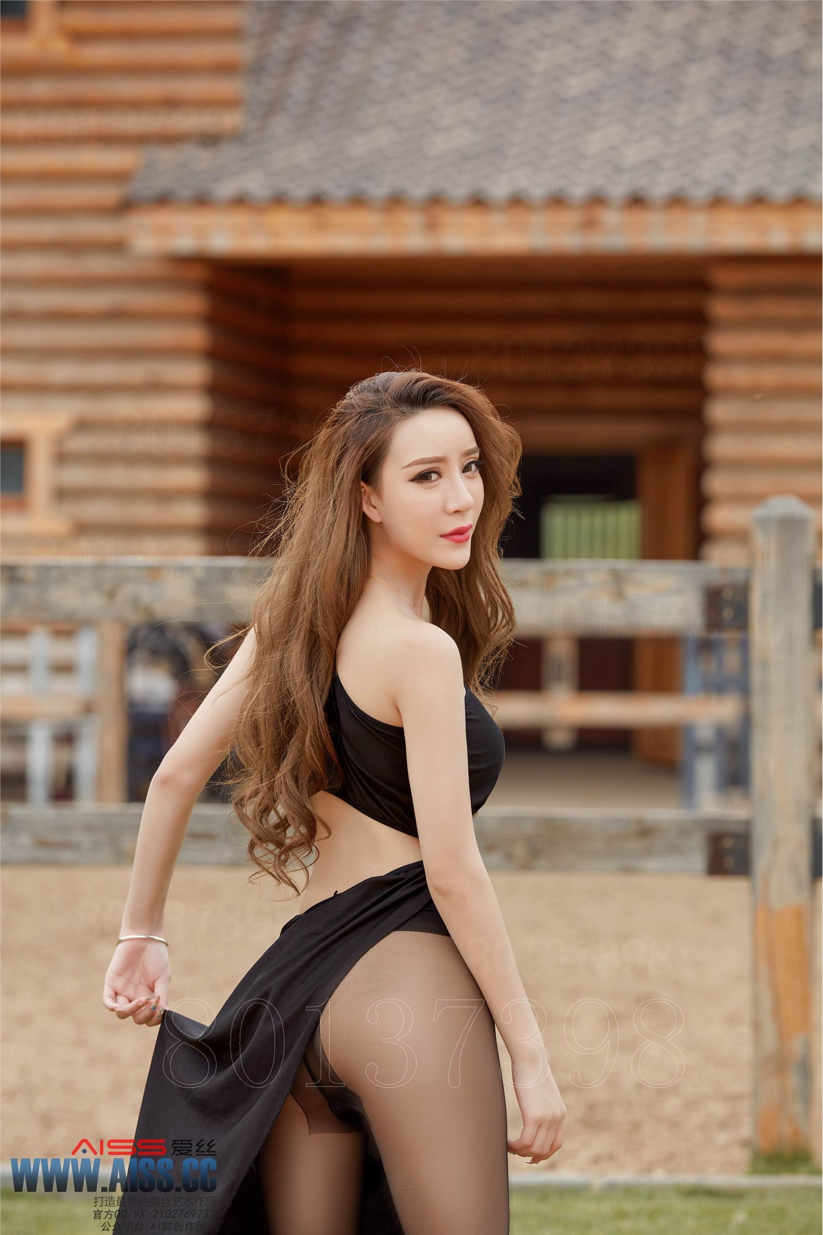 [AISS爱丝]丝袜美腿外拍 NO.103 女骑士