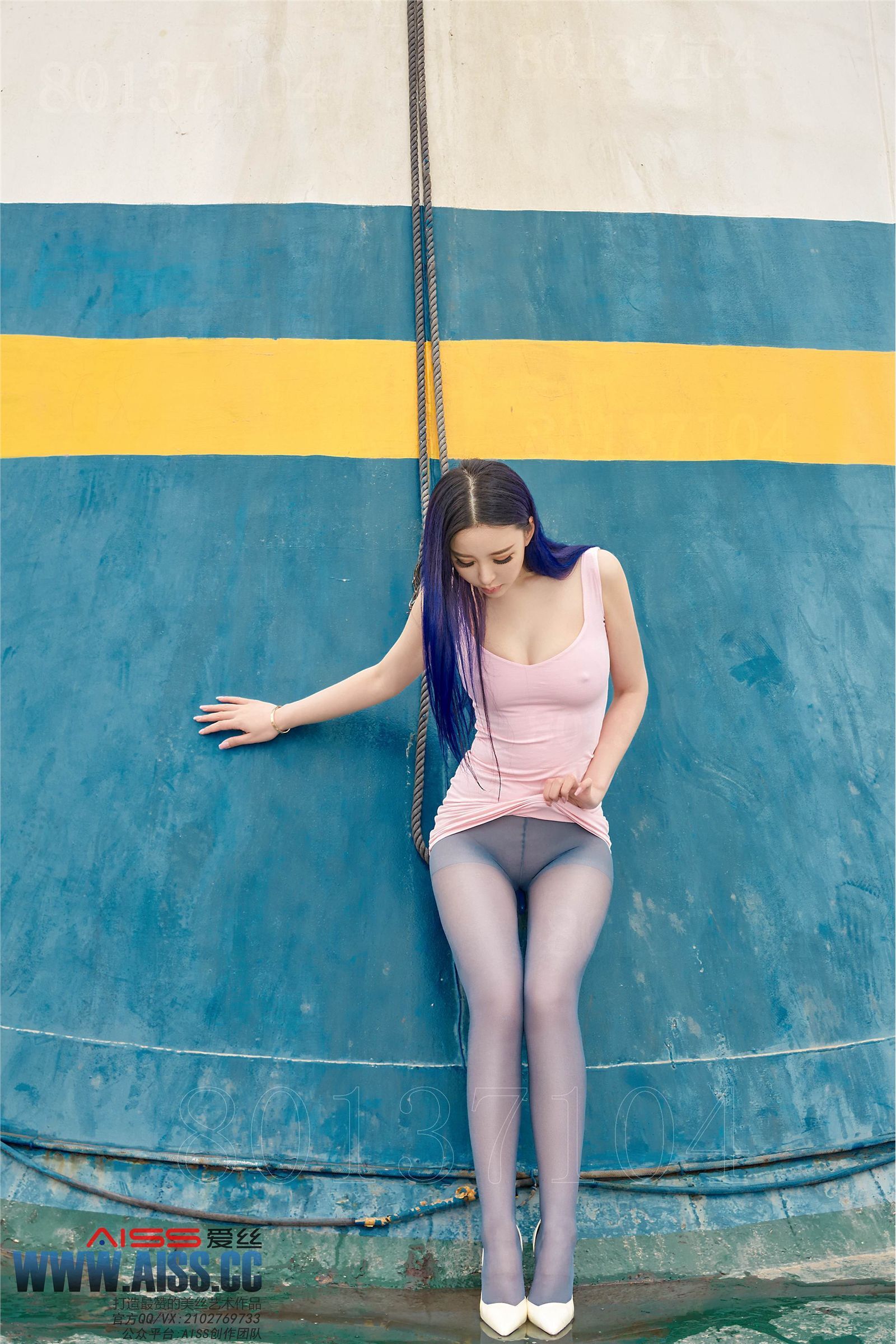 [AISS爱丝]丝袜美腿外拍 NO.105 索菲