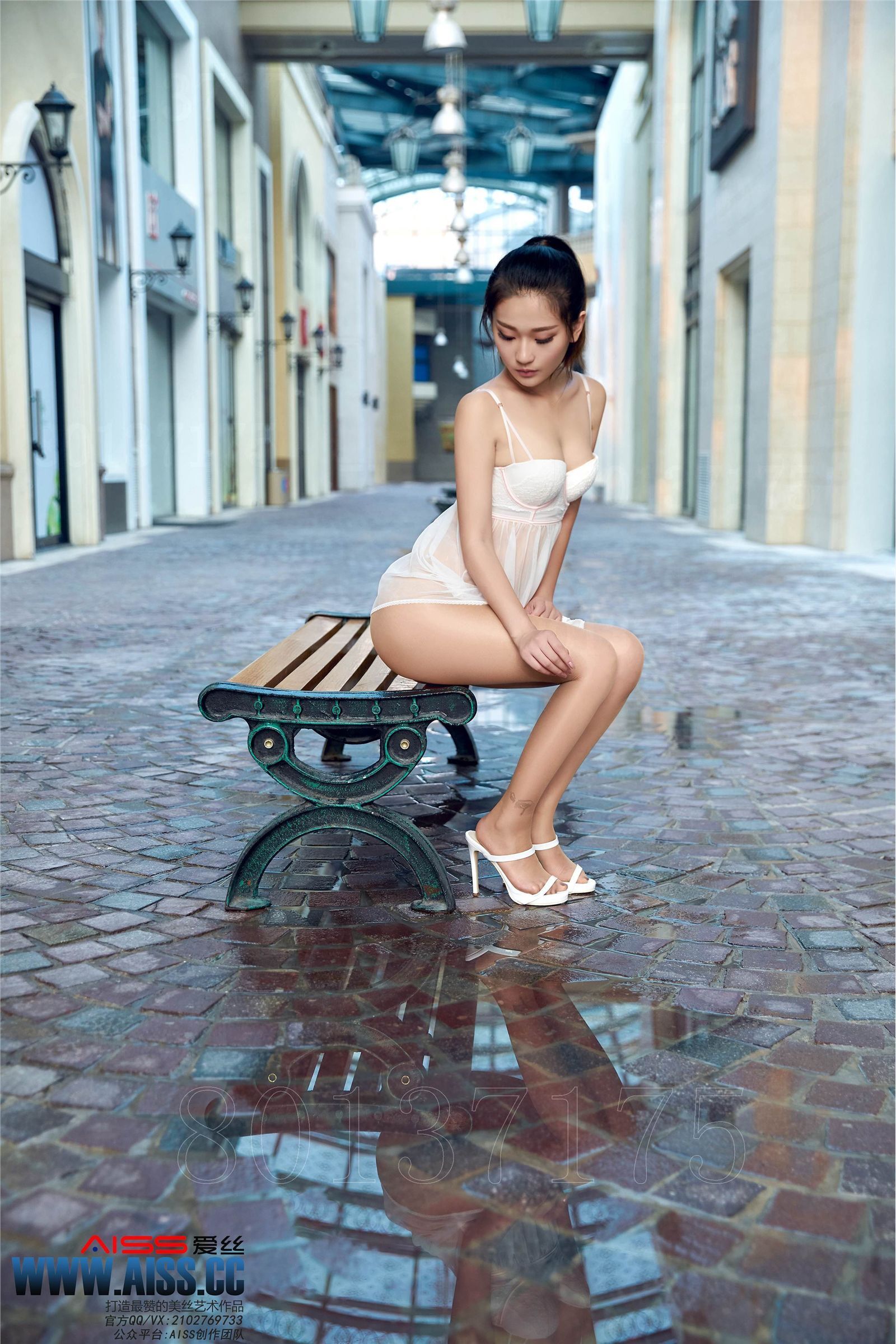 [AISS爱丝]丝袜美腿外拍 NO.106 亚美依