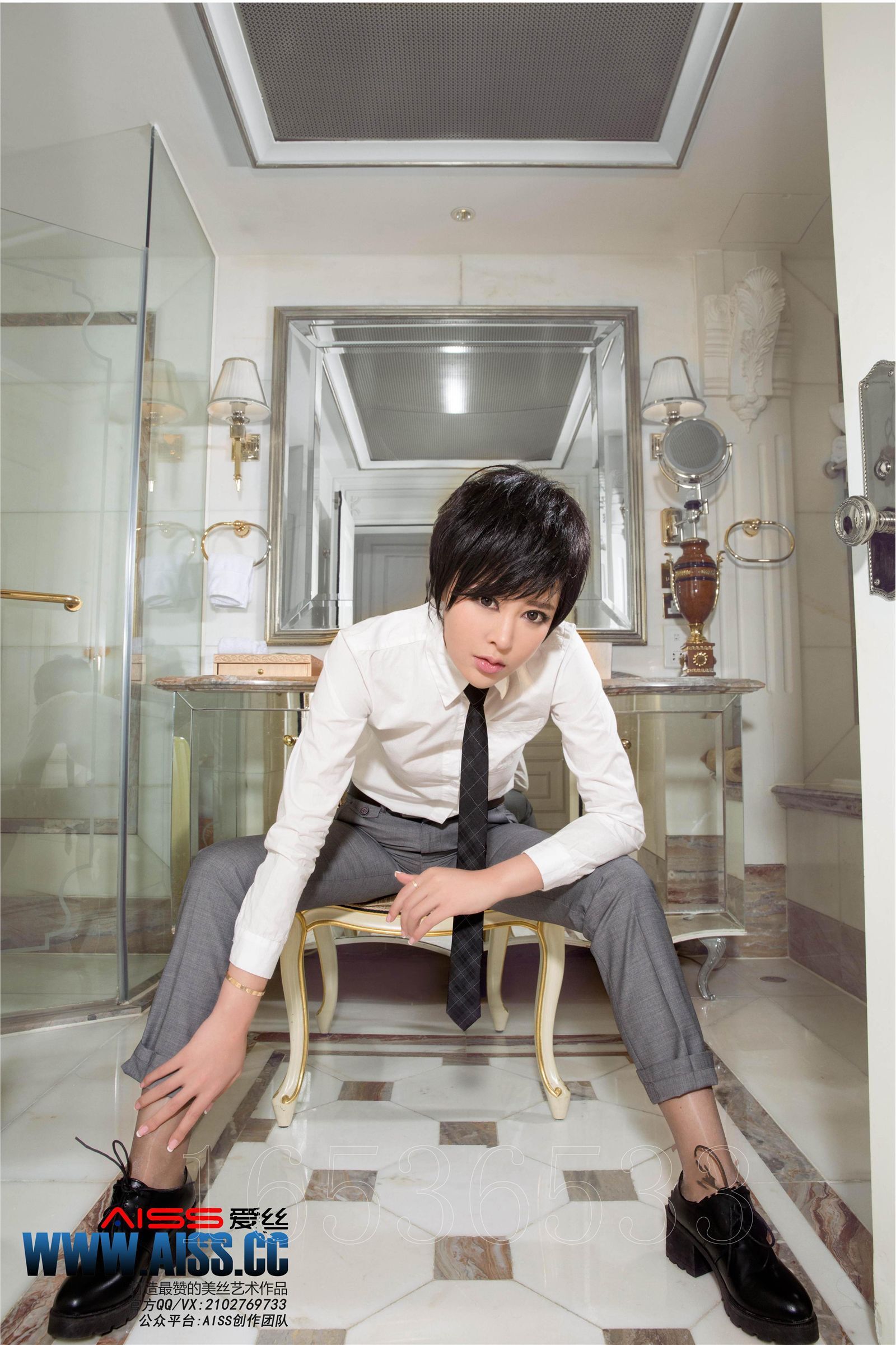 [AISS爱丝]丝袜美腿外拍 NO.111 索菲