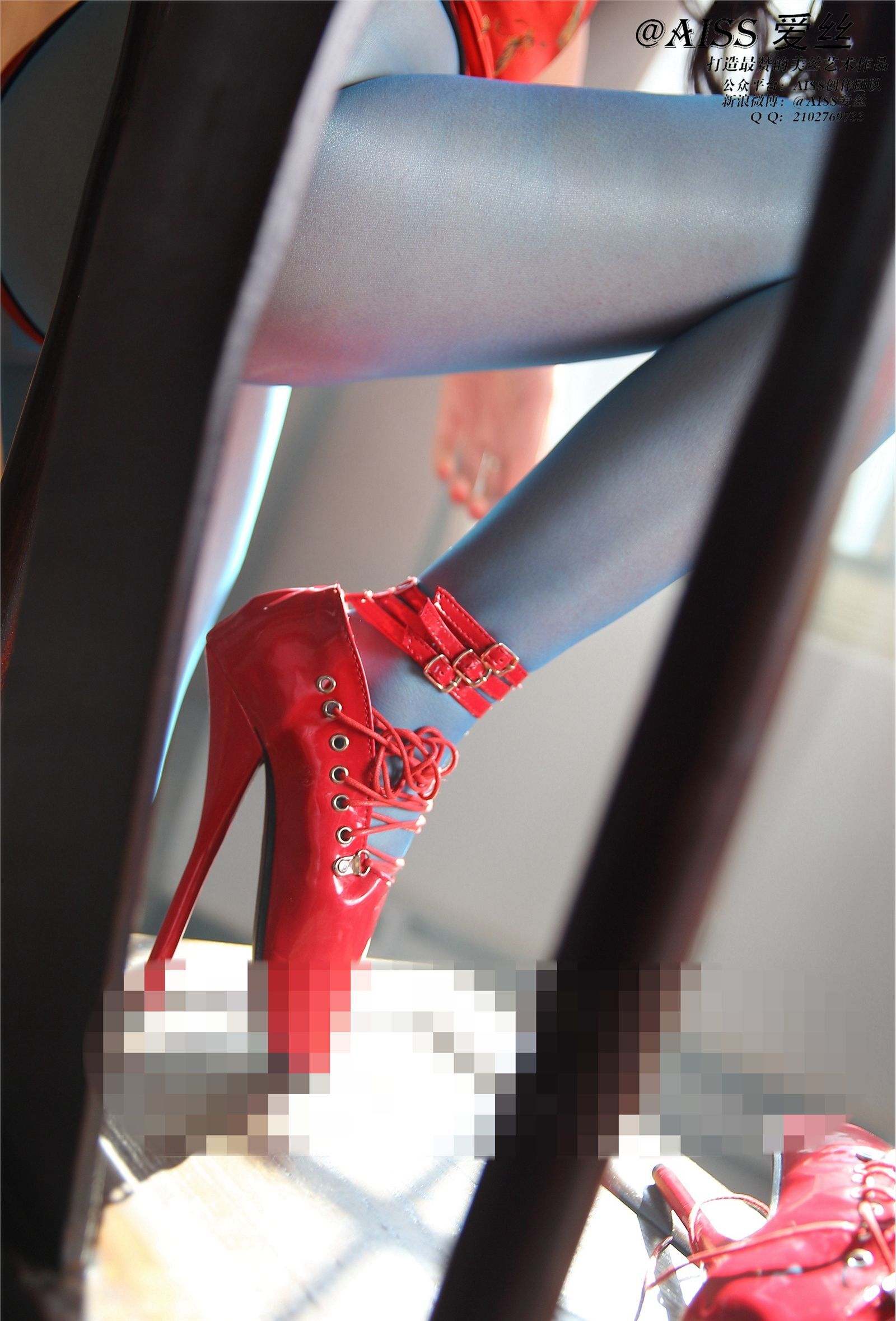 [AISS爱丝]丝袜美腿外拍 NO.46《过年回家》之过年篇