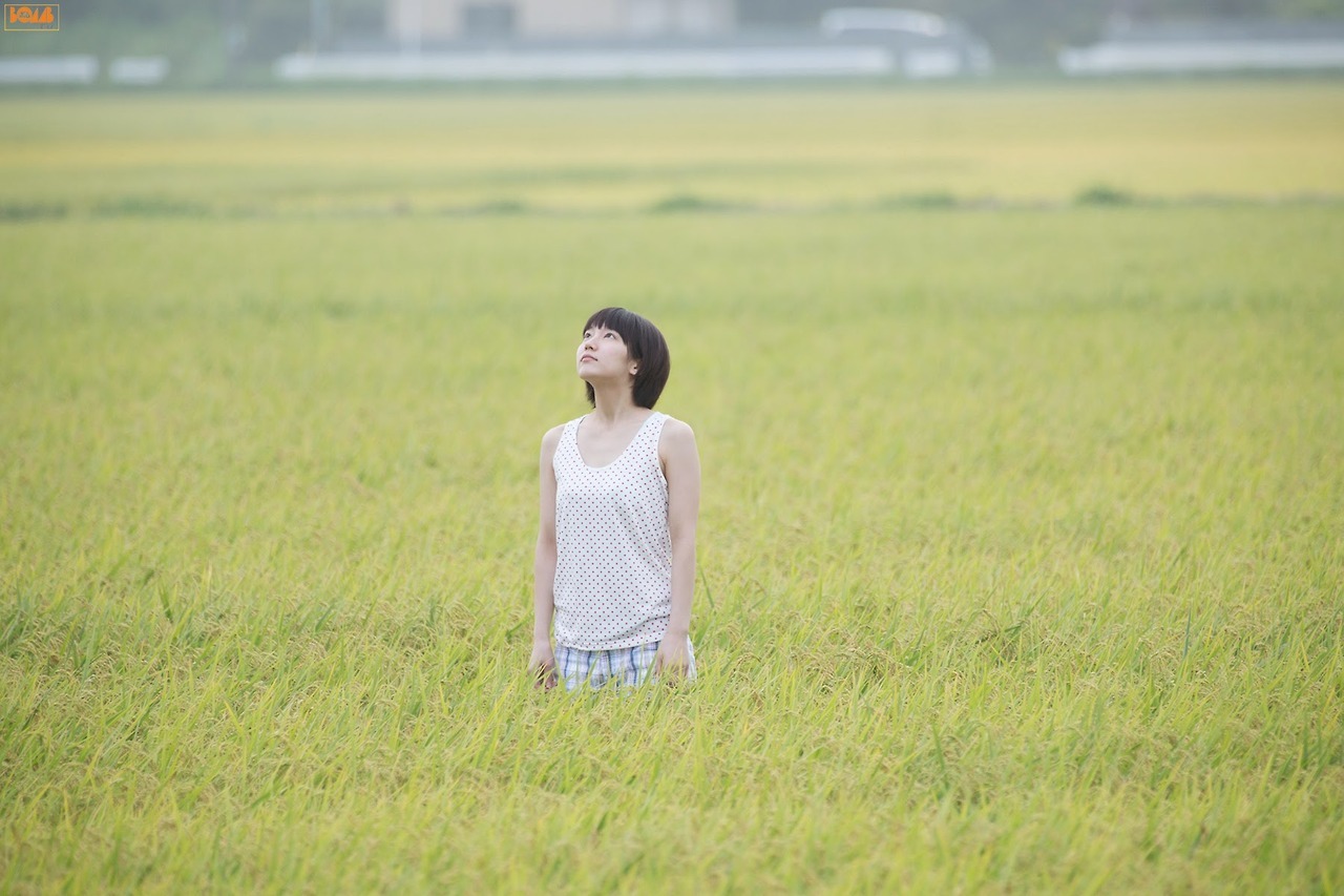 [BOMB.tv]2014年10月号GRavURE Channel Riho Yoshioka 吉岡里帆