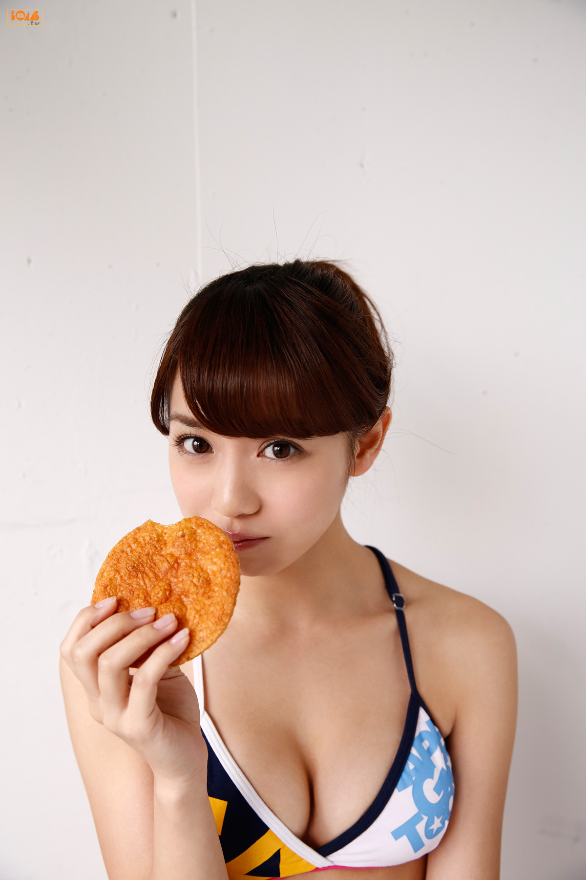 [BOMB.tv]2015年05月号 GRavURE Channel Makoto Okunaka 奥仲麻琴  まこっちゃん!