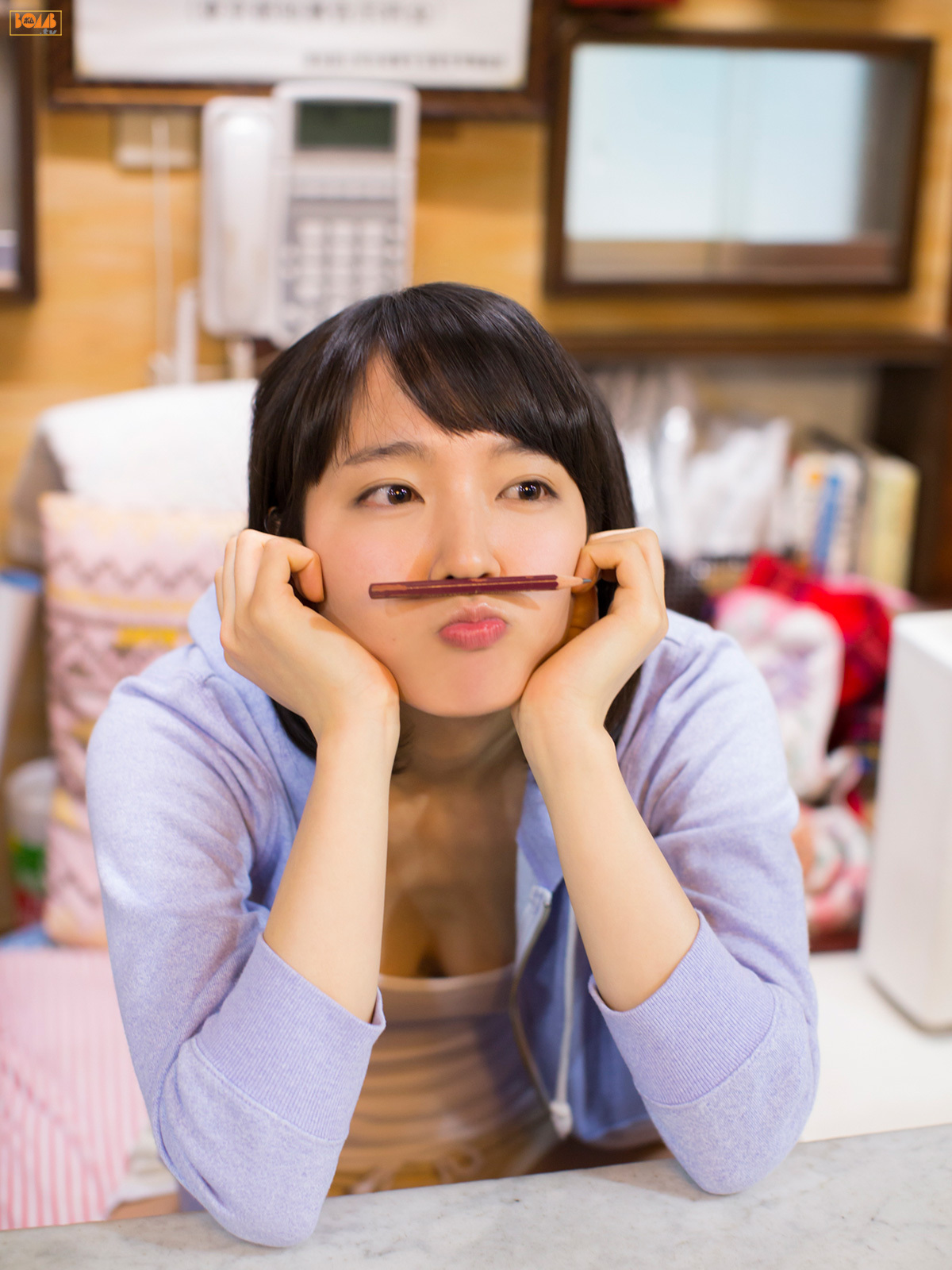 [BOMB.tv] GRavURE Channel 2015年06月号 Riho Yoshioka 吉岡里帆