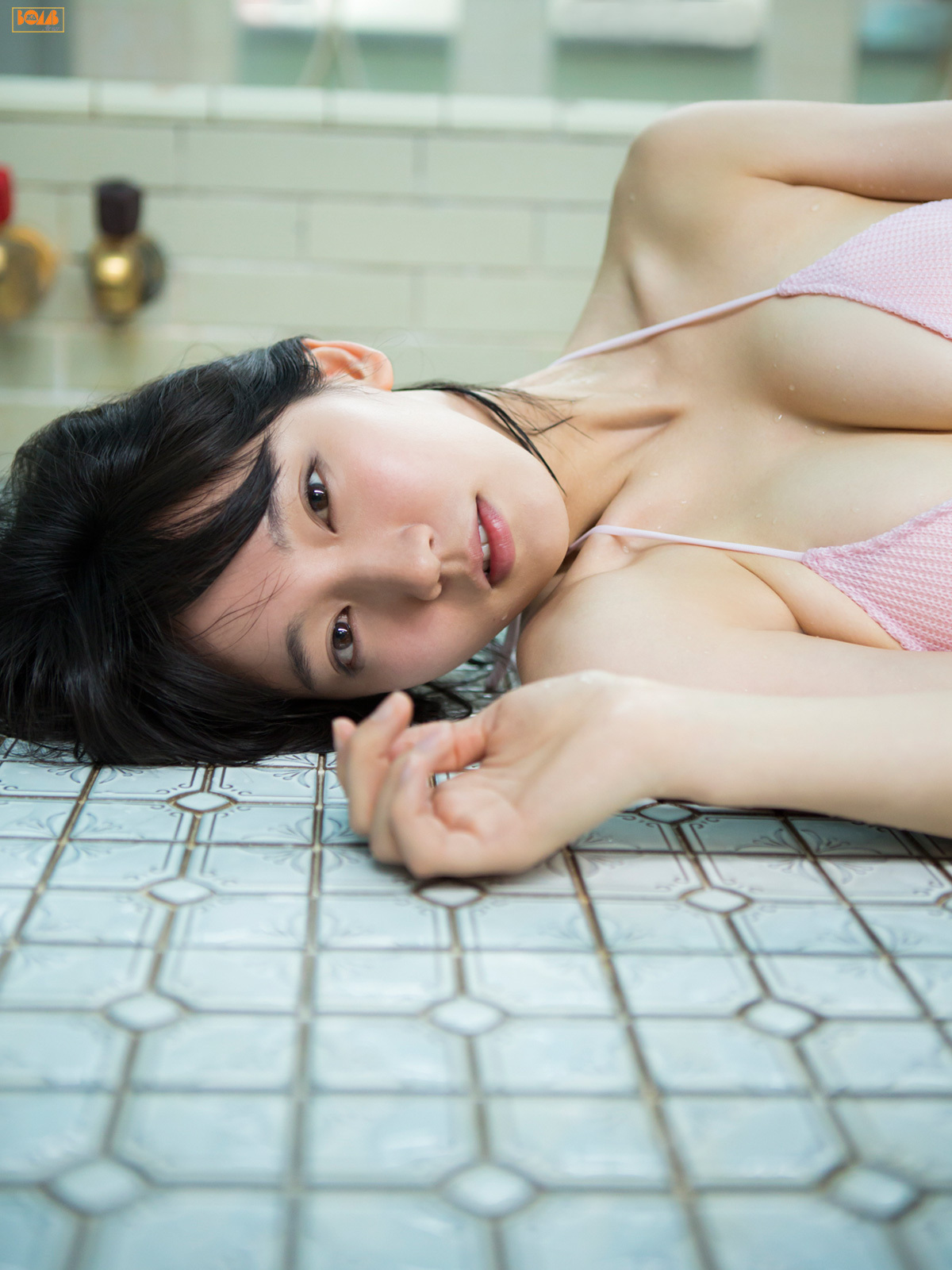 [BOMB.tv] GRavURE Channel 2015年06月号 Riho Yoshioka 吉岡里帆