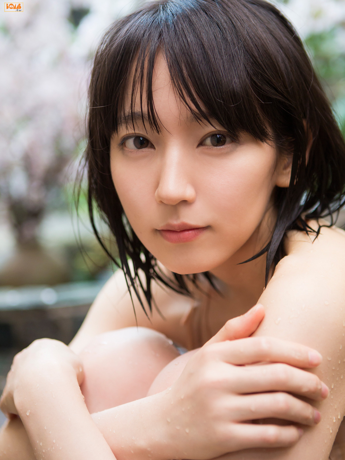 [BOMB.tv] GRavURE Channel 2015年06月号 Riho Yoshioka 吉岡里帆