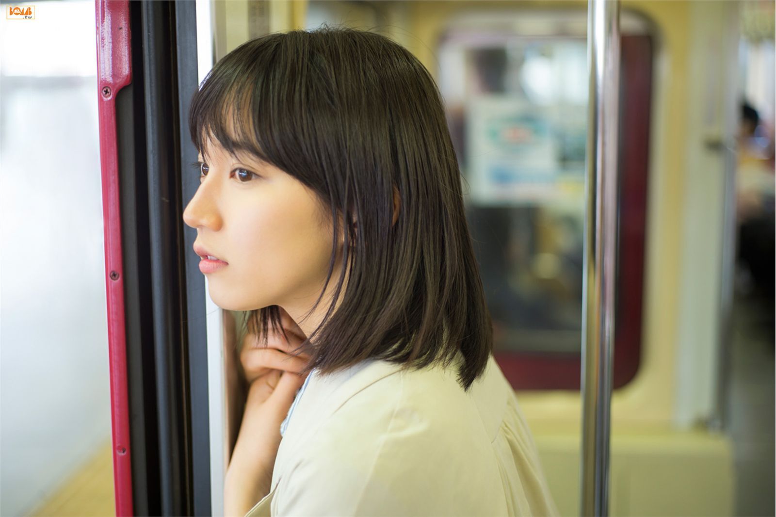 [BOMB.tv] GRavURE Channel 2015年06月号 Riho Yoshioka 吉岡里帆