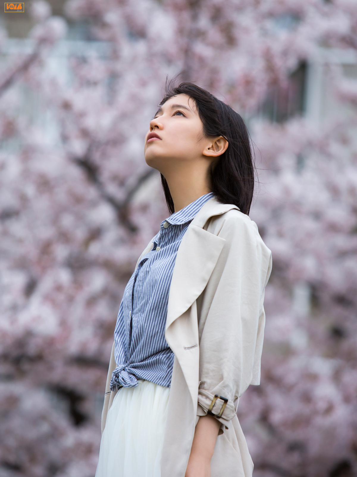 [BOMB.tv] GRavURE Channel 2015年06月号 Riho Yoshioka 吉岡里帆