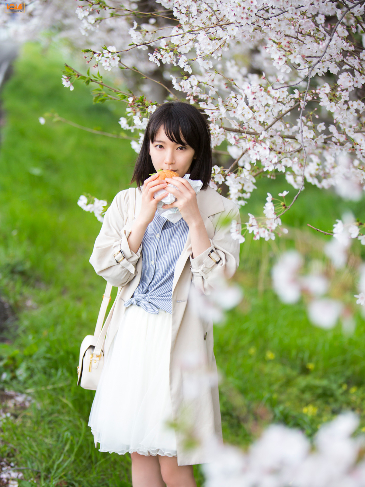 [BOMB.tv] GRavURE Channel 2015年06月号 Riho Yoshioka 吉岡里帆