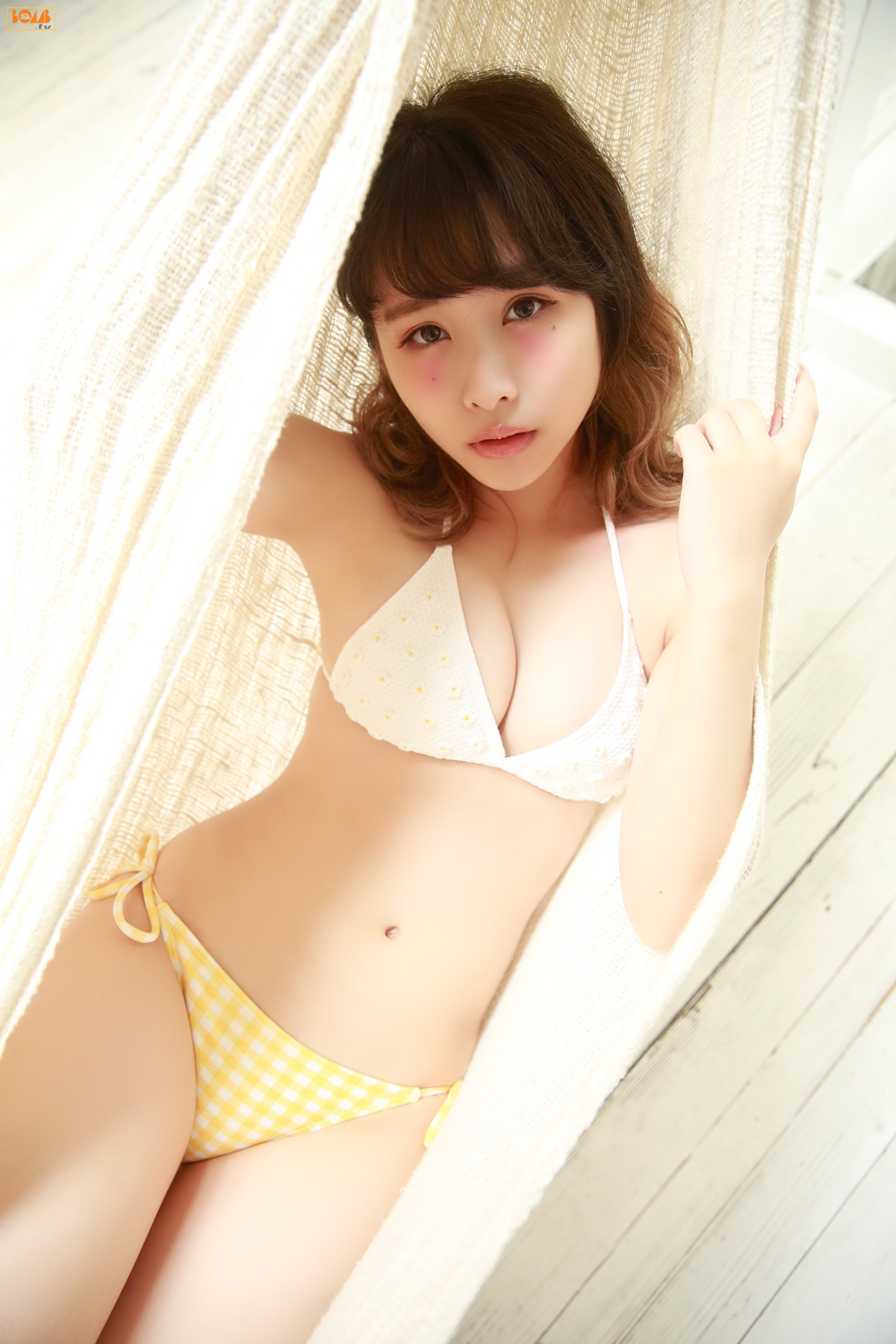 [BOMB.tv]2015年10月号 GRavURE Channel  增井みお & lyrical school