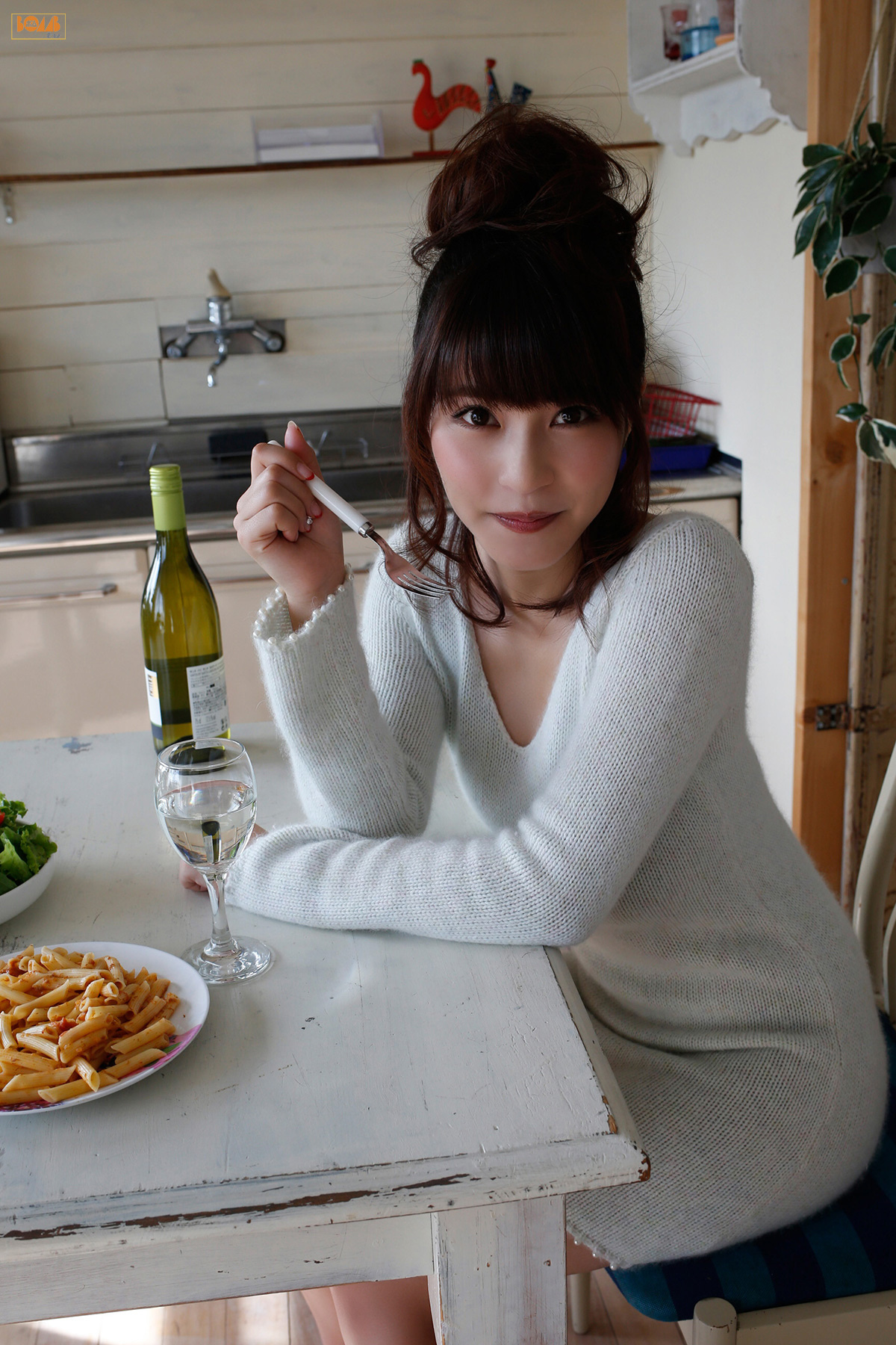 [BOMB.tv]2016年01月号 Asuka Kishi 岸明日香 - ほろ酔いクリスマス