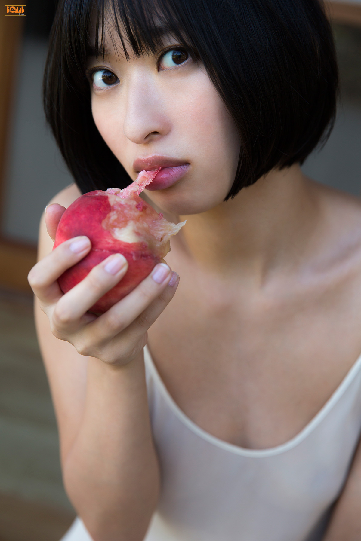 [BOMB.tv]2016年06月号 GRAVURE Channel Yuka Kuramochi 倉持由香