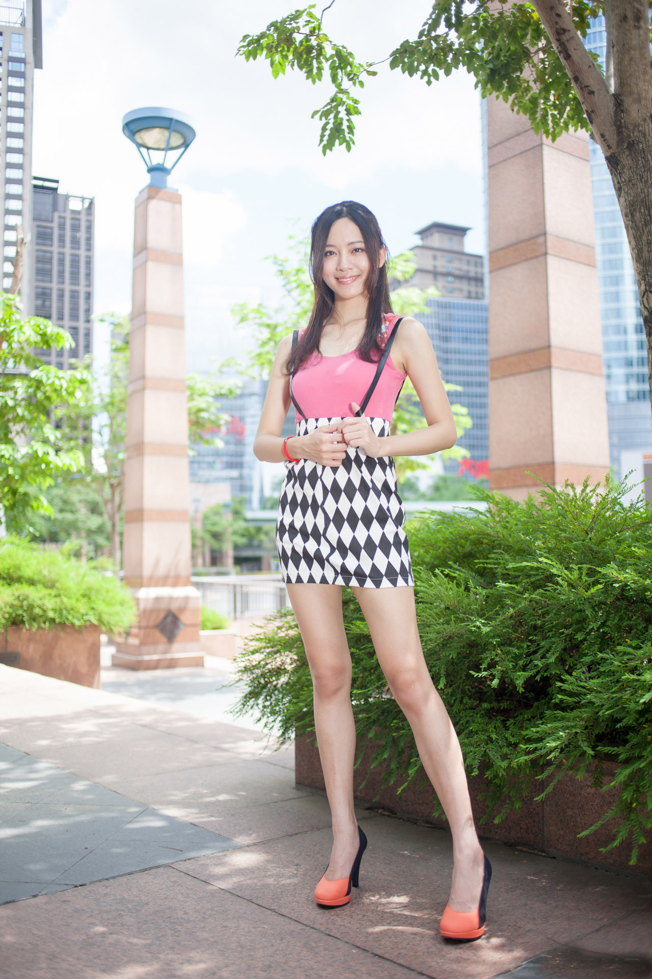 Beautyleg人气模特Anita林千如中央商圈外拍