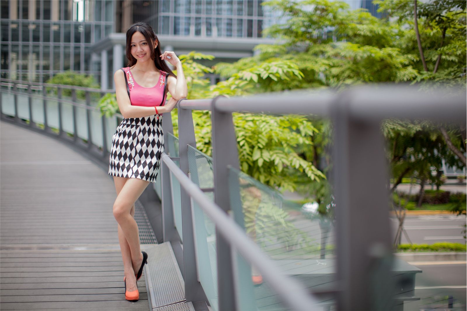 Beautyleg人气模特Anita林千如中央商圈外拍