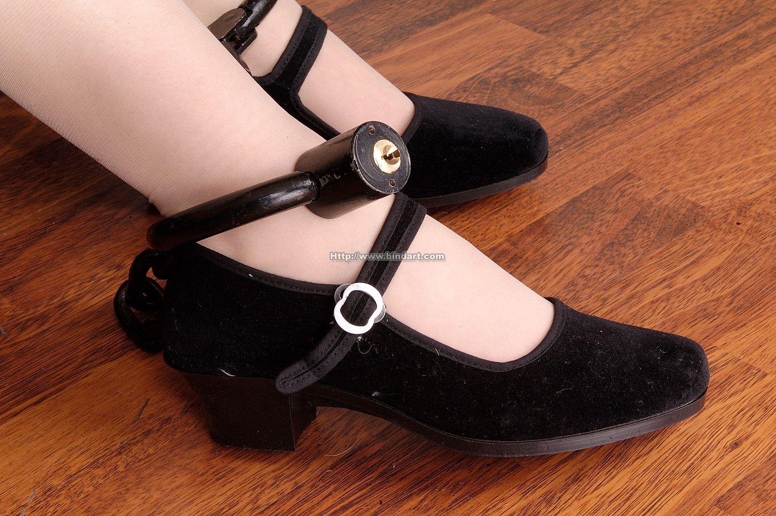 [Bindart美束]高清美女写真 2005-05-15