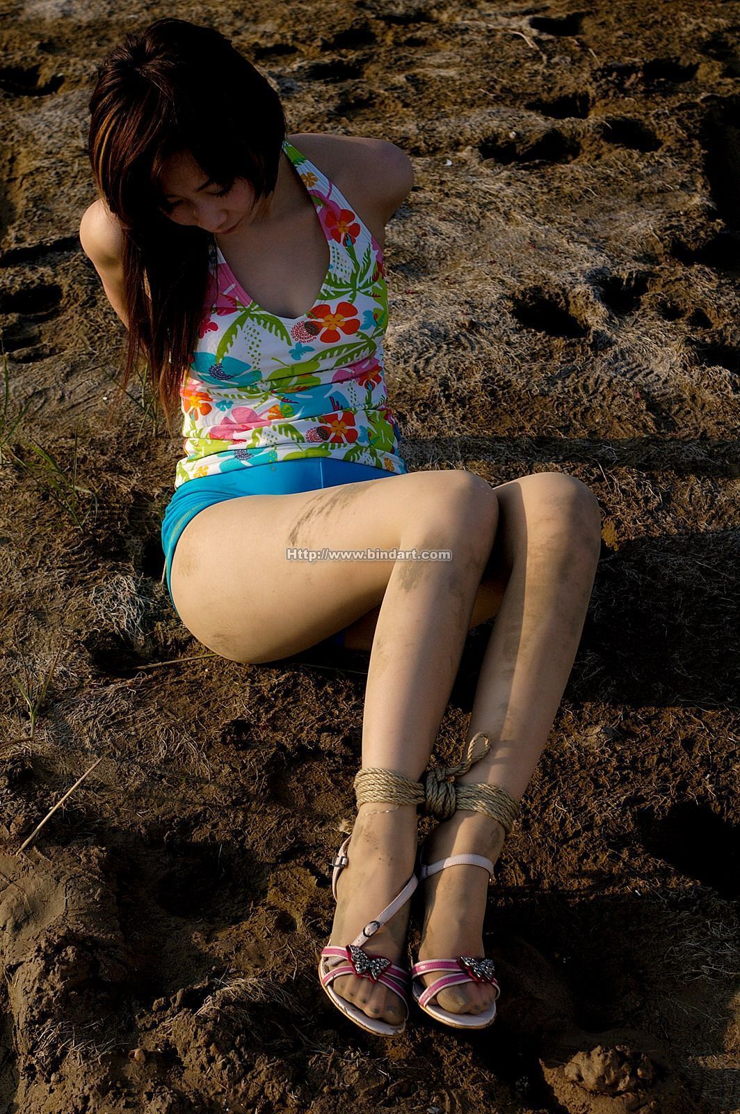 [Bindart美束] 性感捆绑诱惑 2005-08-04