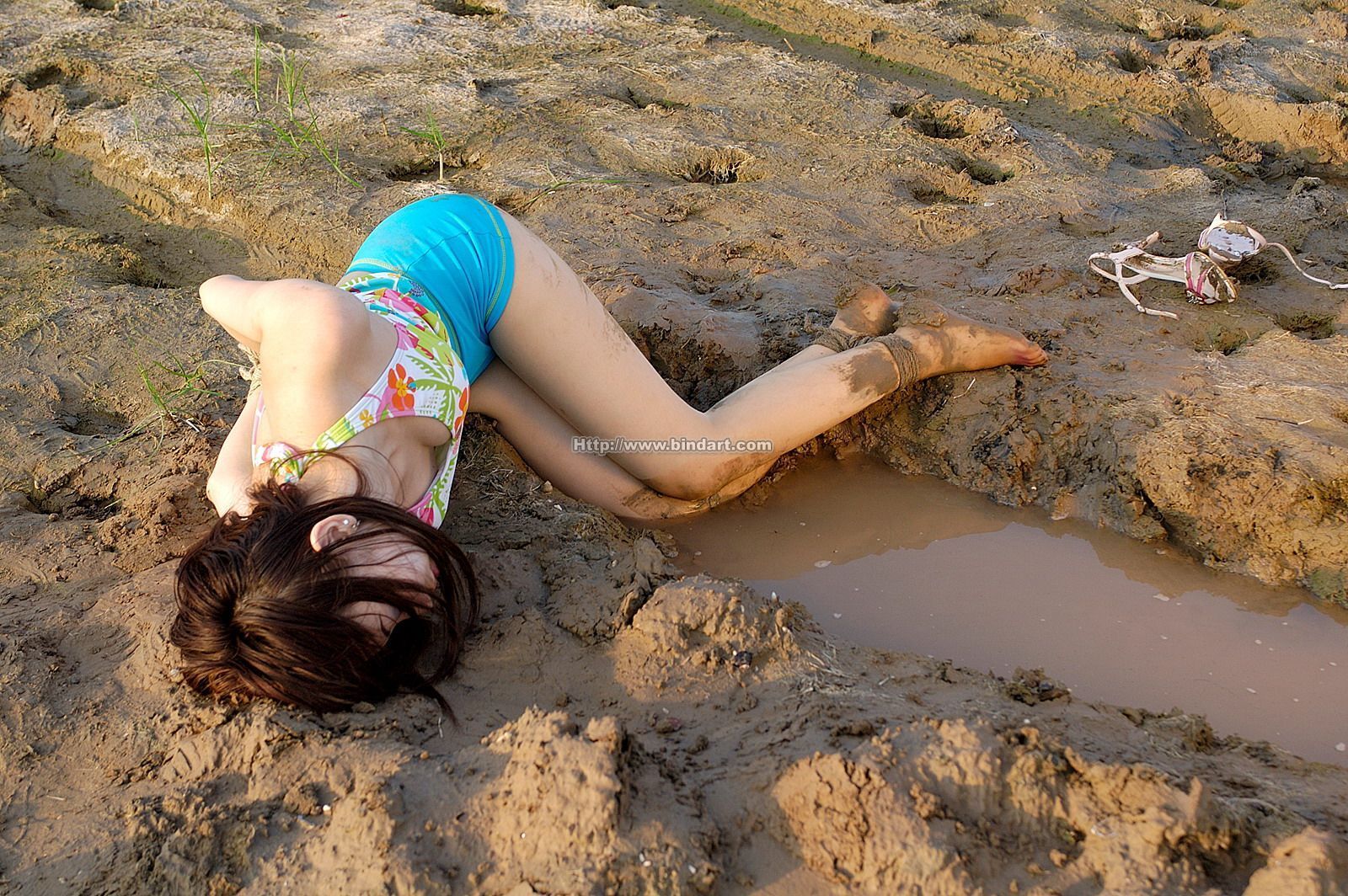 [Bindart美束] 性感捆绑诱惑 2005-08-07