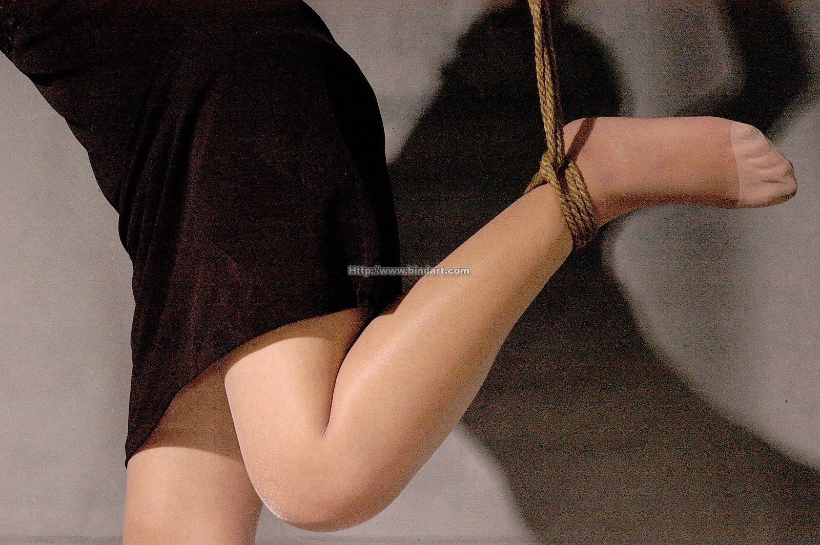 [Bindart美束] 捆绑性感美女 2006-01-13