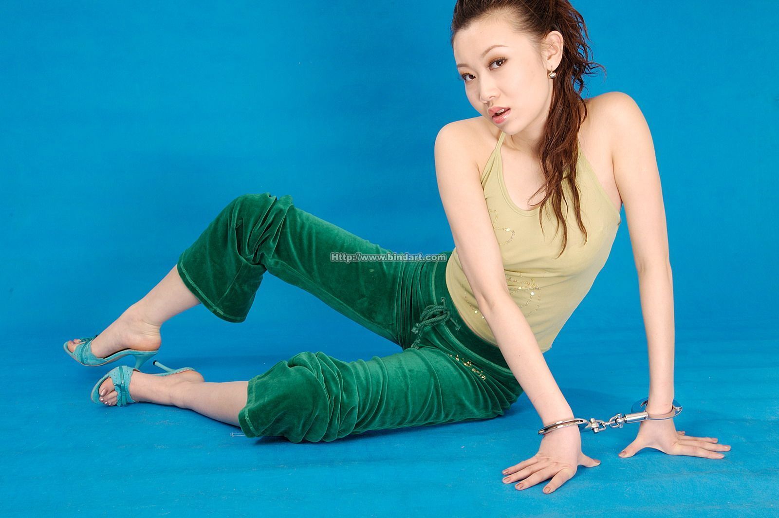 [Bindart美束] 捆绑性感美女 2006-01-28