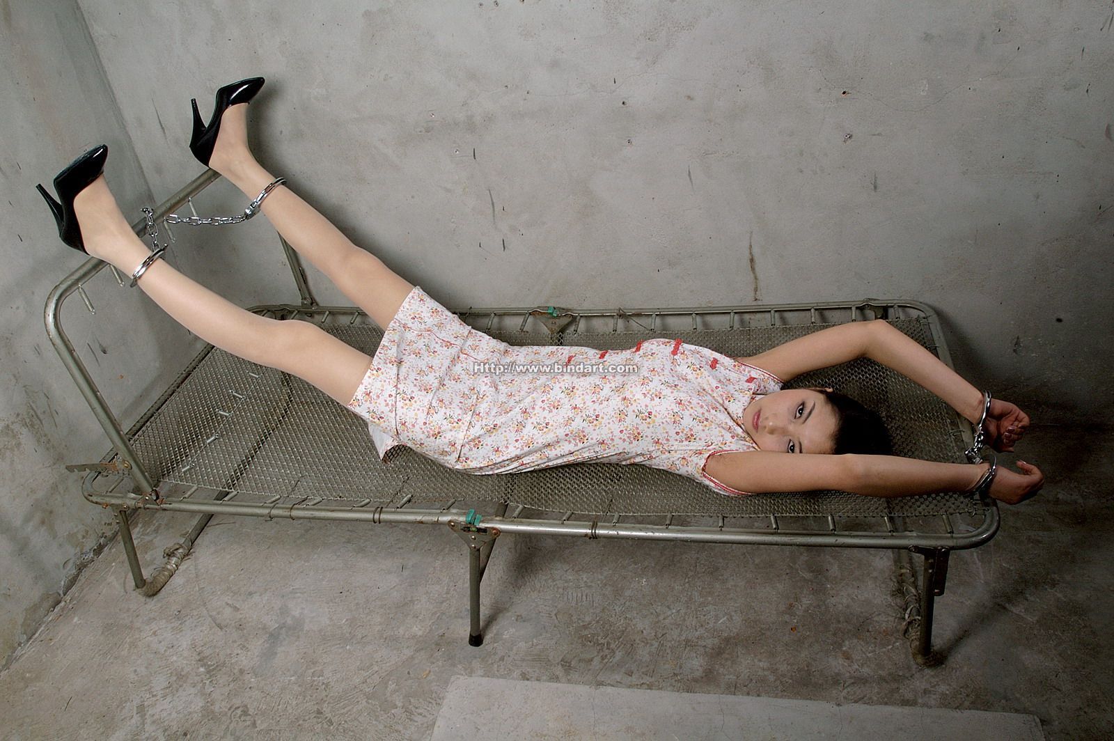 [Bindart美束] 2006-02-21 性感捆绑高清美女