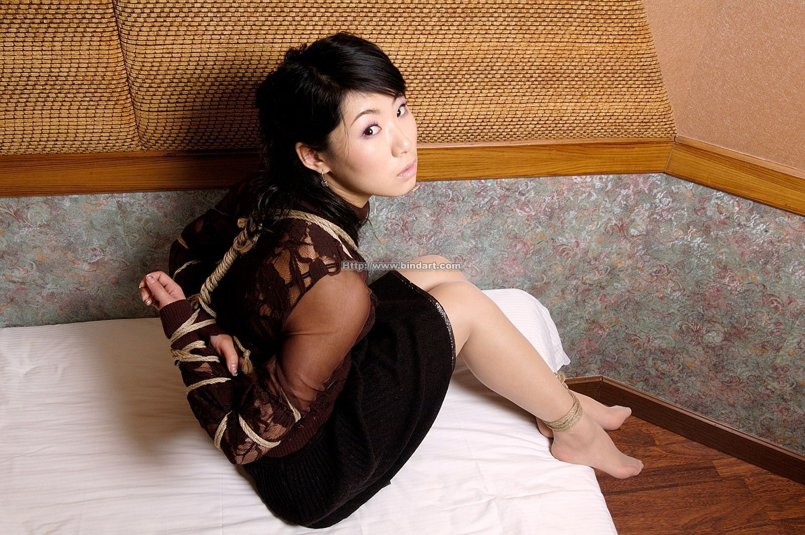 [Bindart美束] 2006-02-24 性感捆绑高清美女