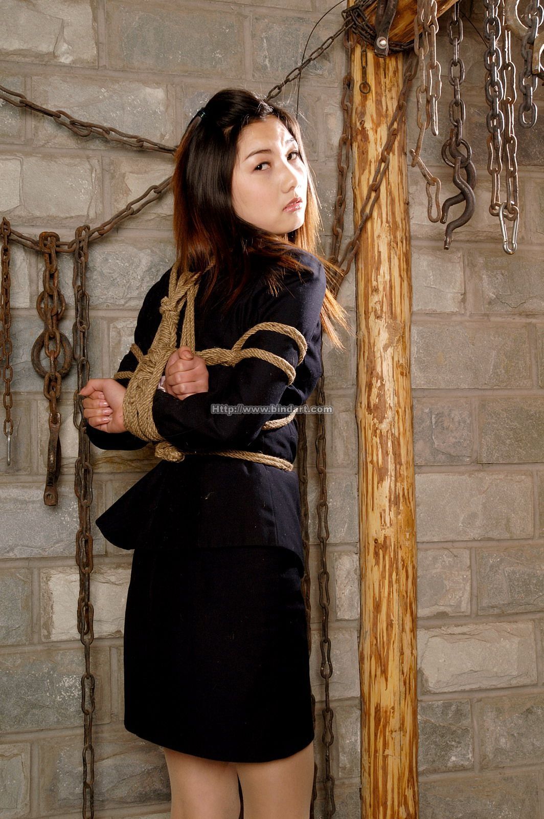 [Bindart美束] 性感捆绑美女写真 2006-04-10