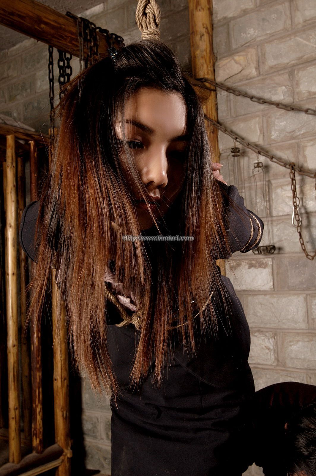 [Bindart美束] 性感捆绑美女写真 2006-04-10