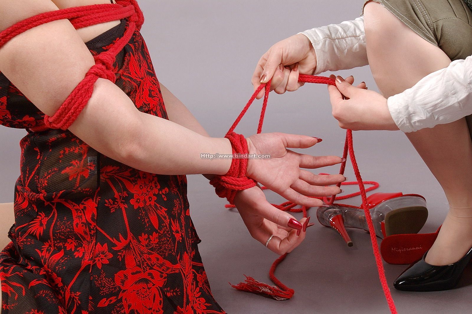 [Bindart美束] 性感捆绑女郎 2006-05-04