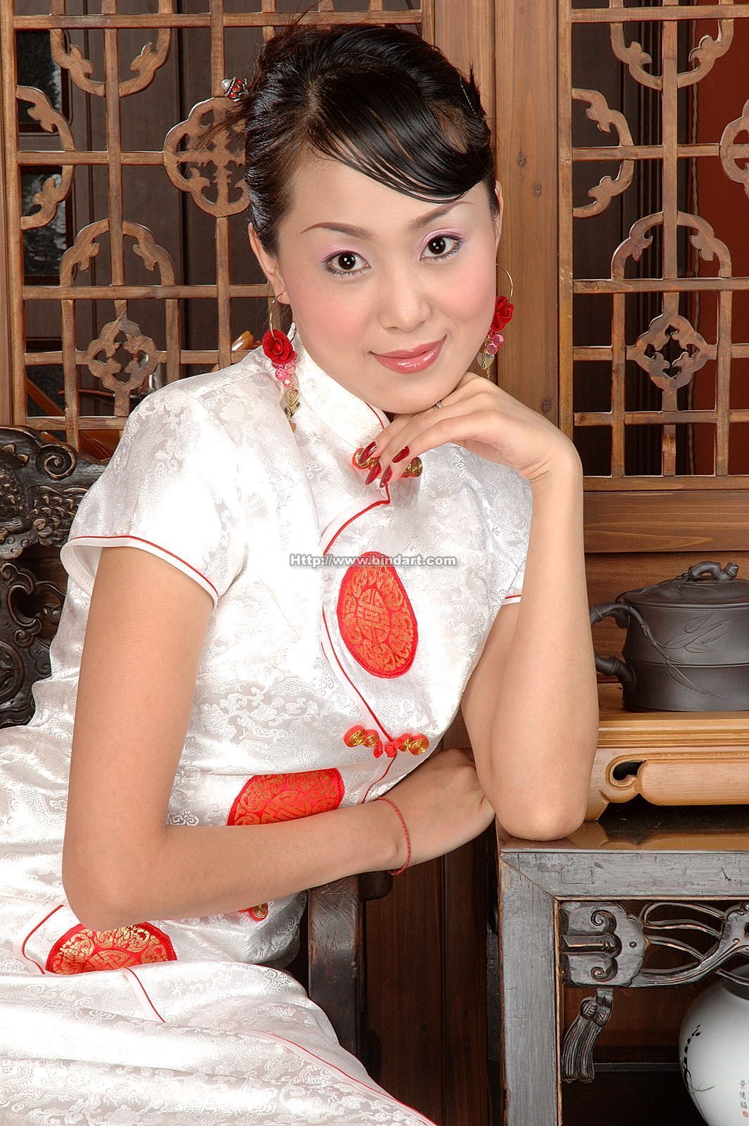 [Bindart美束] 高清捆绑美女写真 2006-08-01
