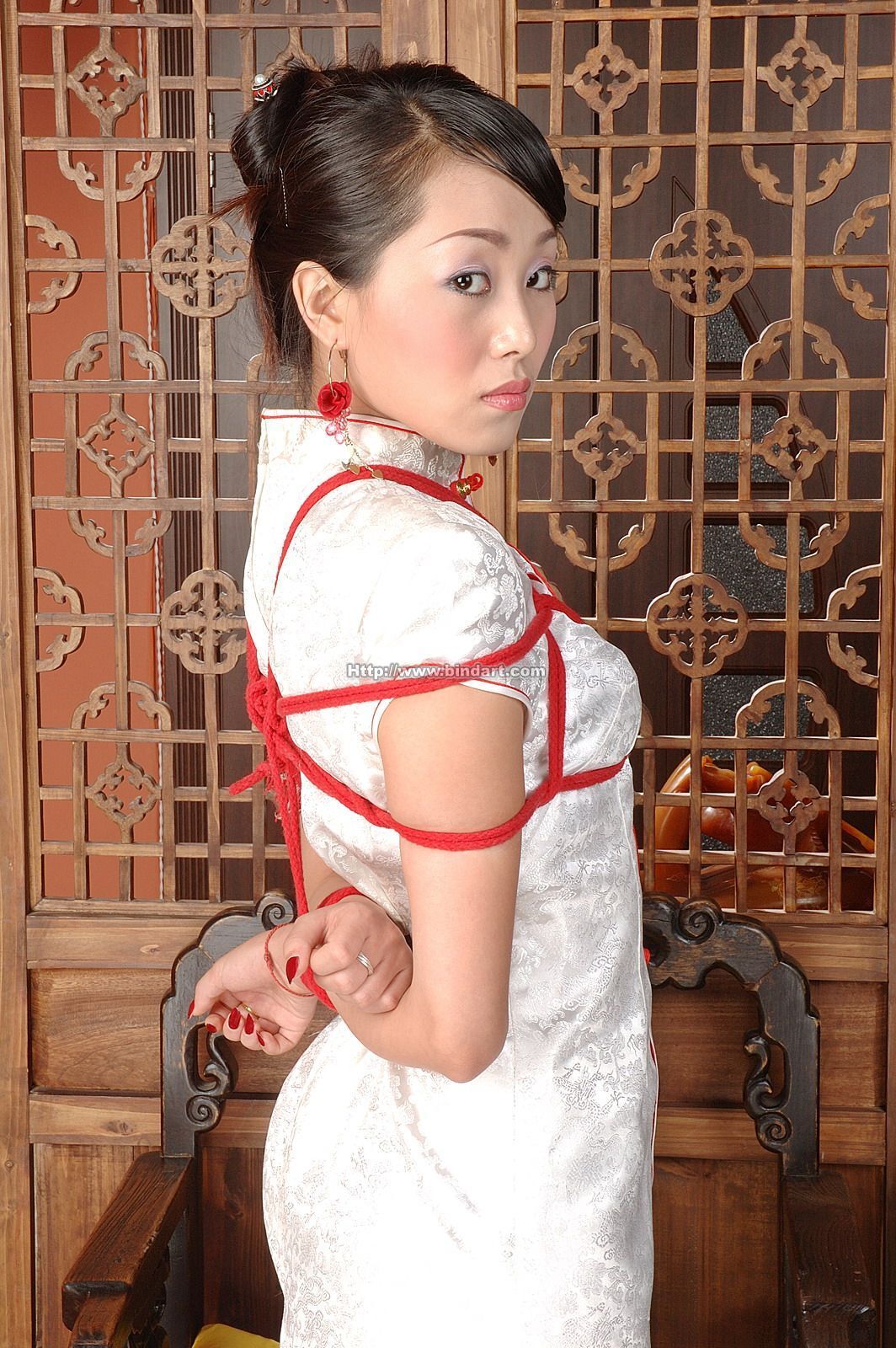 [Bindart美束] 高清捆绑美女写真 2006-08-01