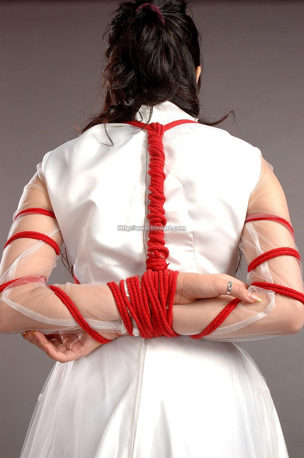 [Bindart美束] 高清捆绑美女写真 2006-08-22