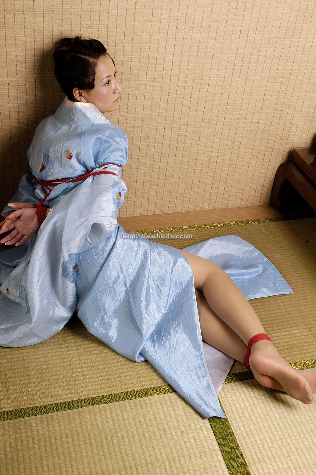 [Bindart美束] 高清捆绑美女写真 2006-08-29