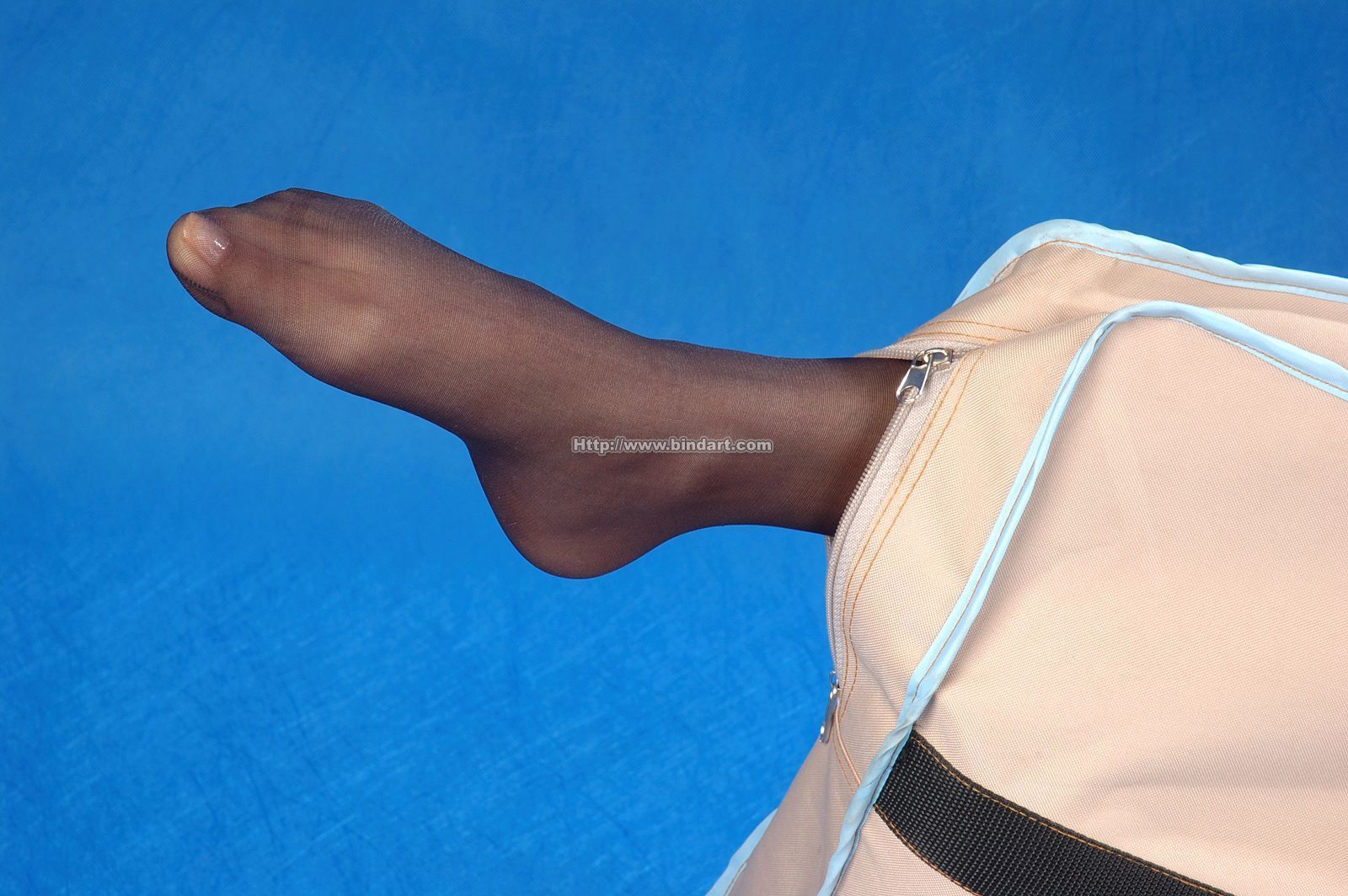 [Bindart美束] 高清捆绑美女写真 2006-09-12