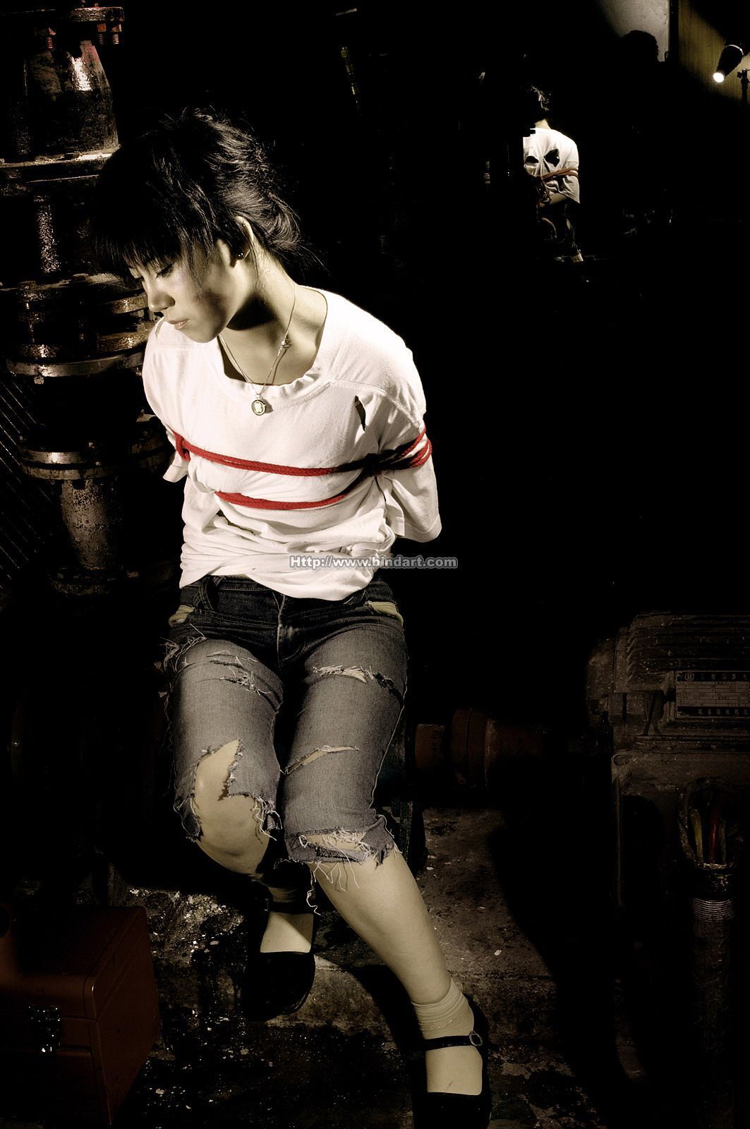 [Bindart美束] 捆绑性感美女 2006-12-13