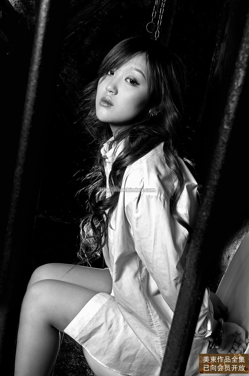[Bindart美束] 捆绑性感美女 2006-12-22