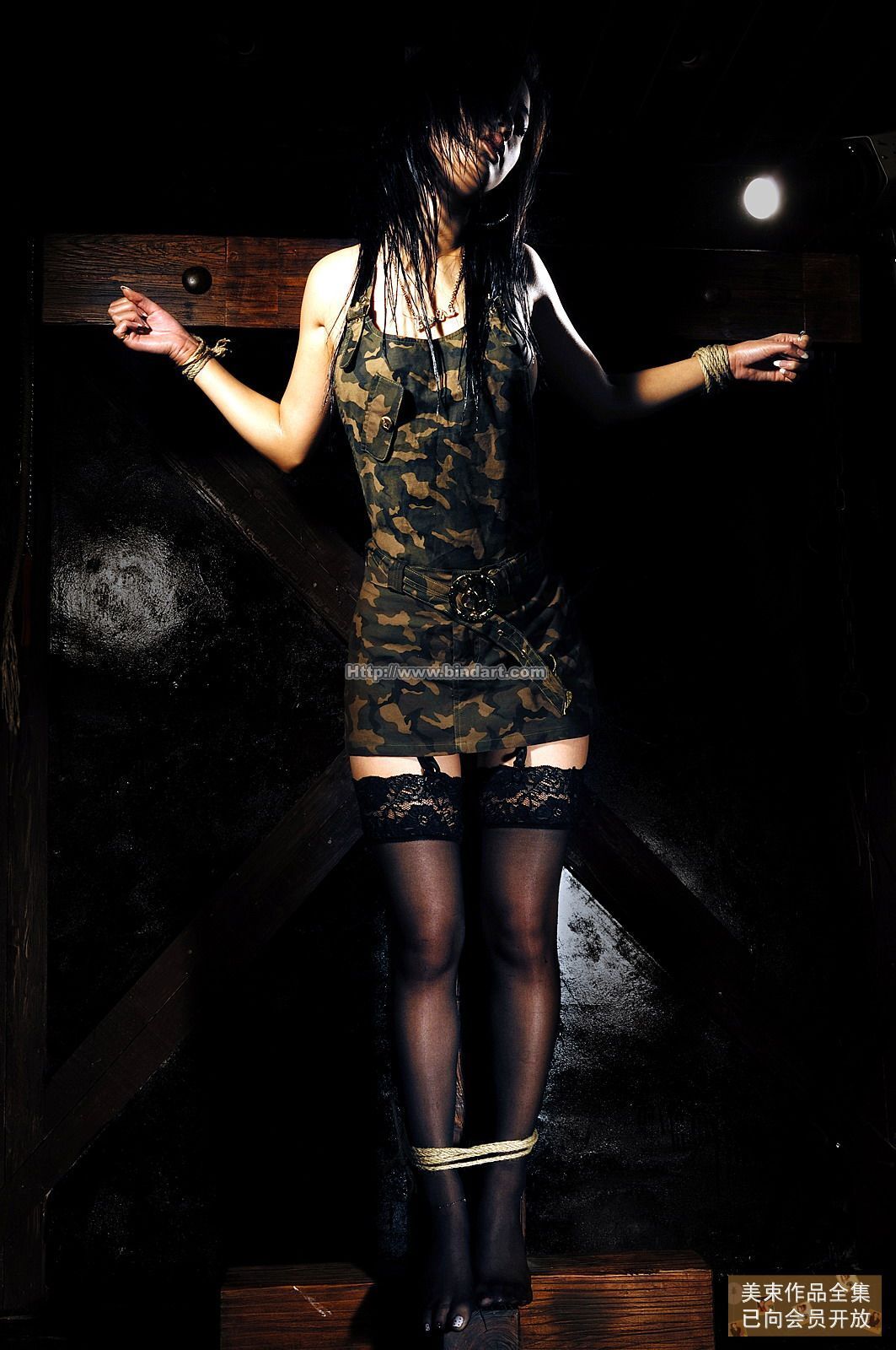 [Bindart美束] 捆绑性感美女 2006-12-30