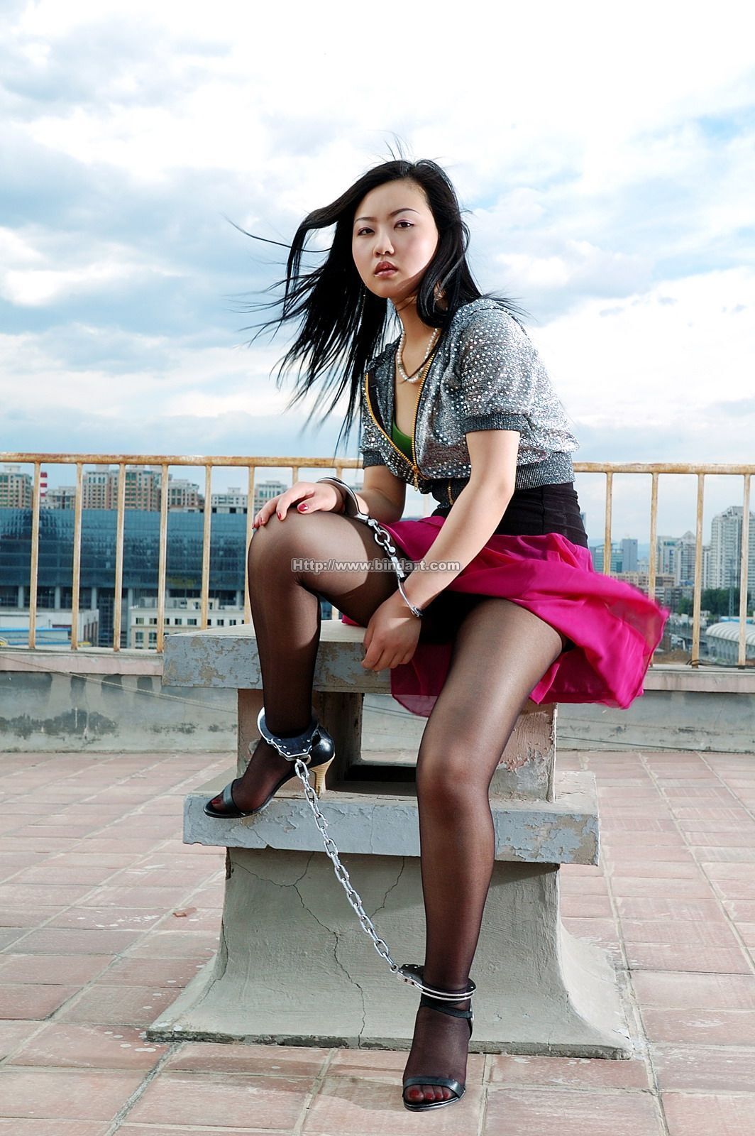 [Bindart美束] 2007-05-18 小璐璐 天台上的黑丝