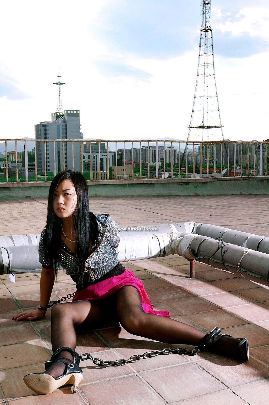 [Bindart美束] 2007-05-18 小璐璐 天台上的黑丝