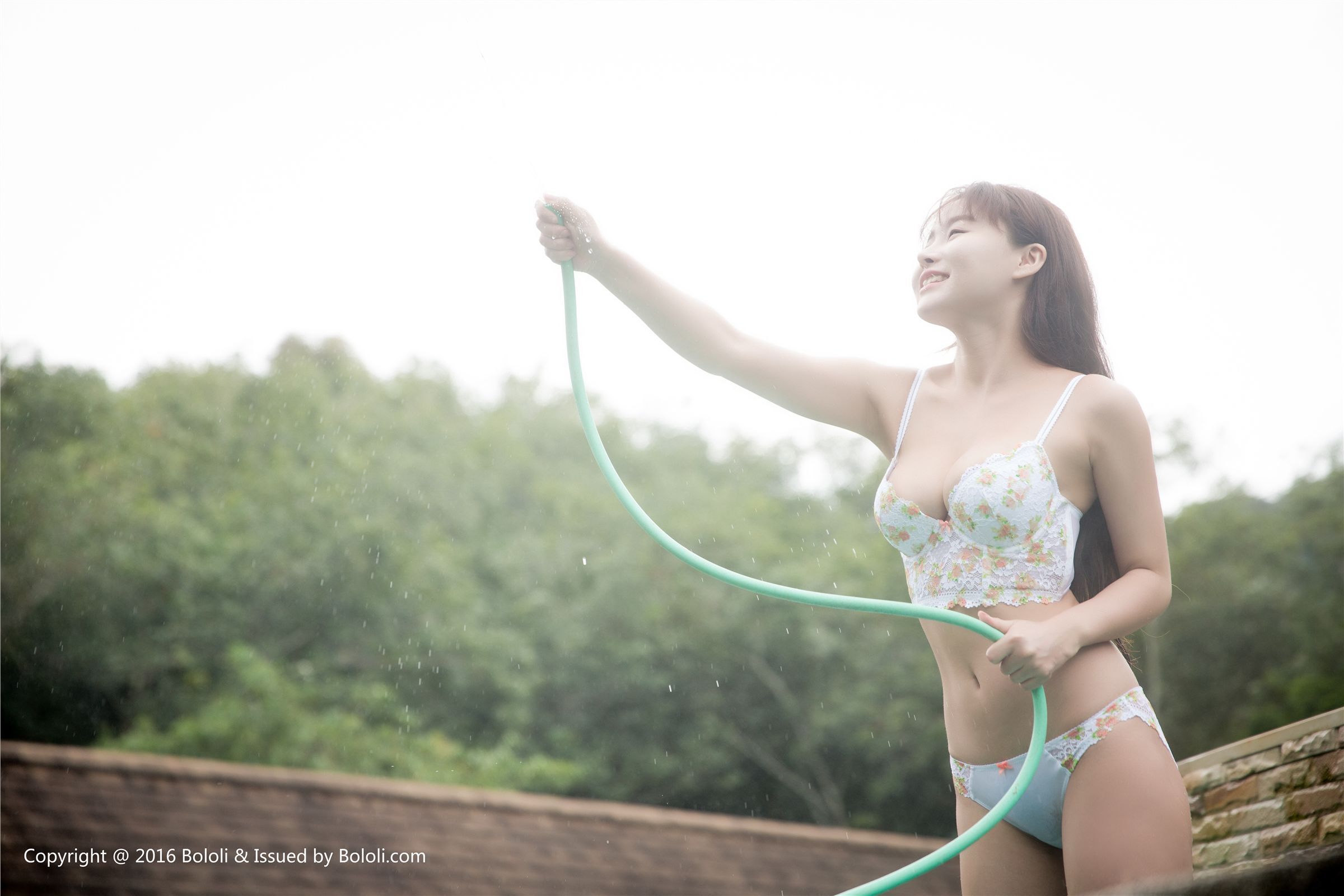 [BoLoLi波萝社]2017.08.11 Vol.100 柳侑绮