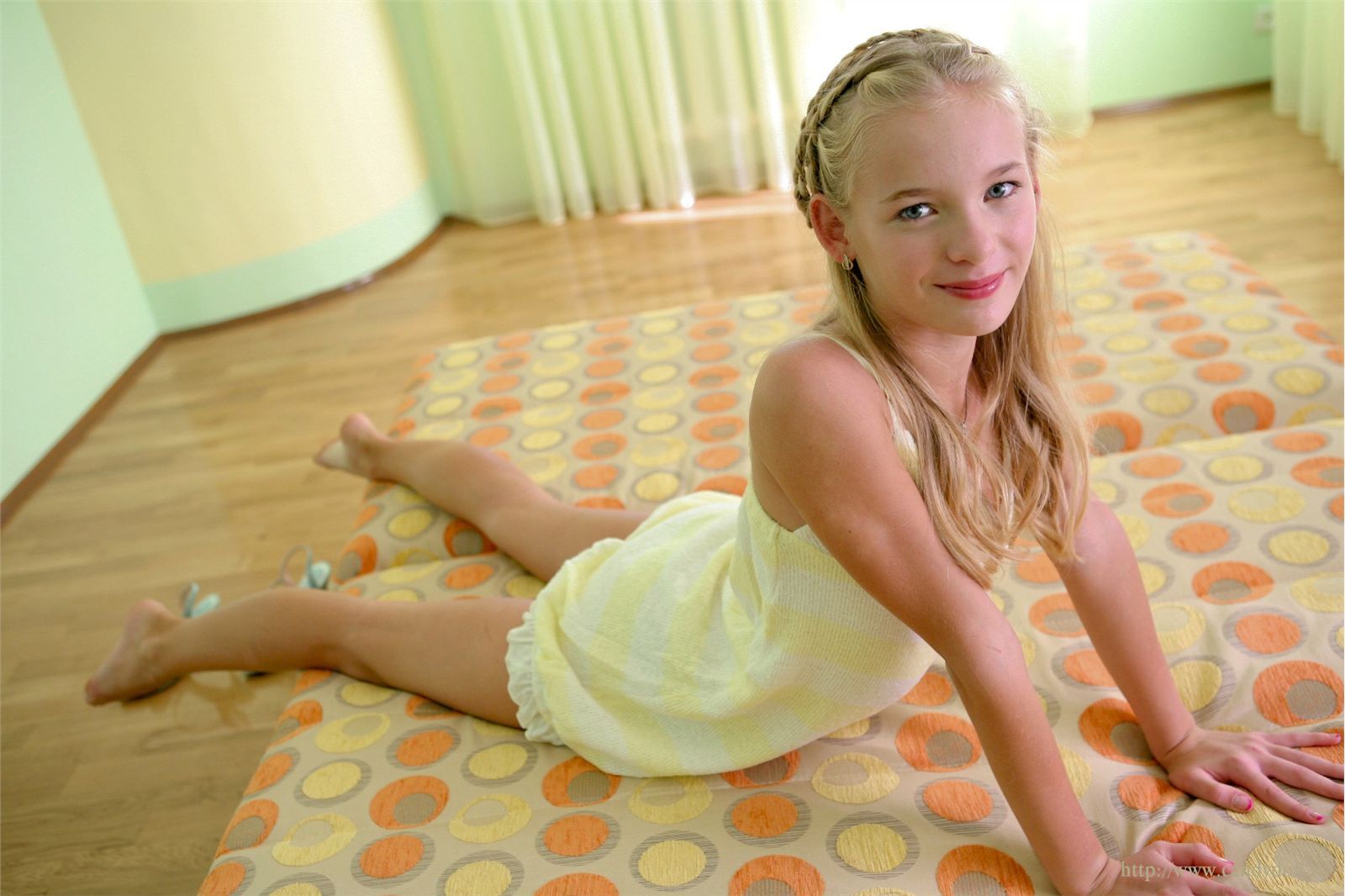 [CandyDoll] 外国萝莉套图系列 ElizabetaS 系列0２