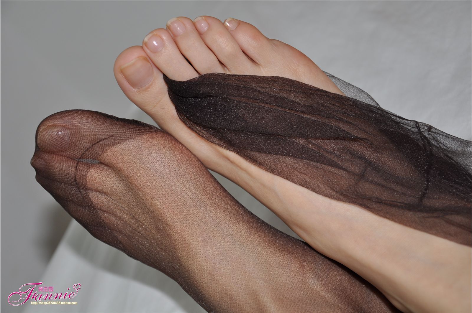 Fannie芬妮高清原图之黑丝特写NO.176