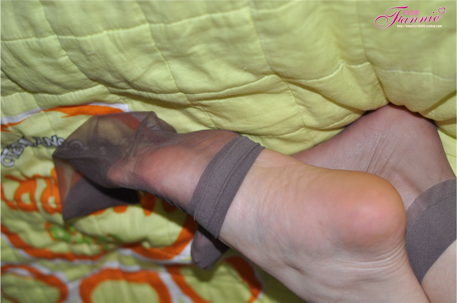 Fannie芬妮高清原图之灰丝特写(1)NO.181