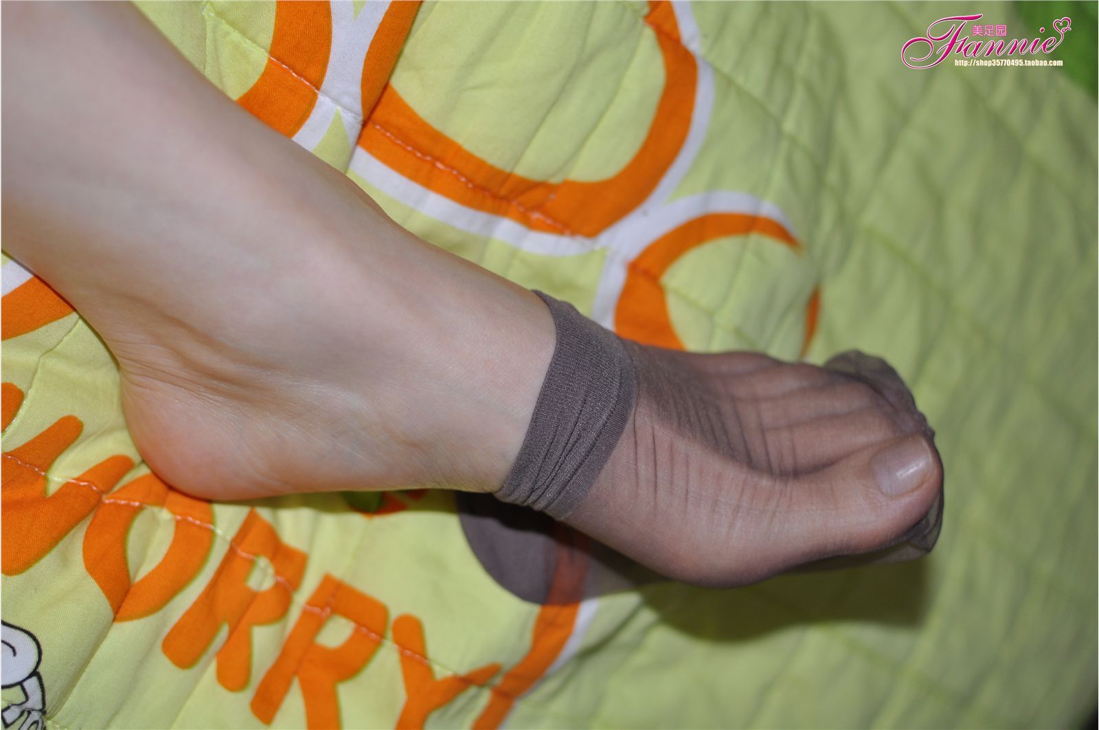 Fannie芬妮高清原图之灰丝特写(1)NO.181