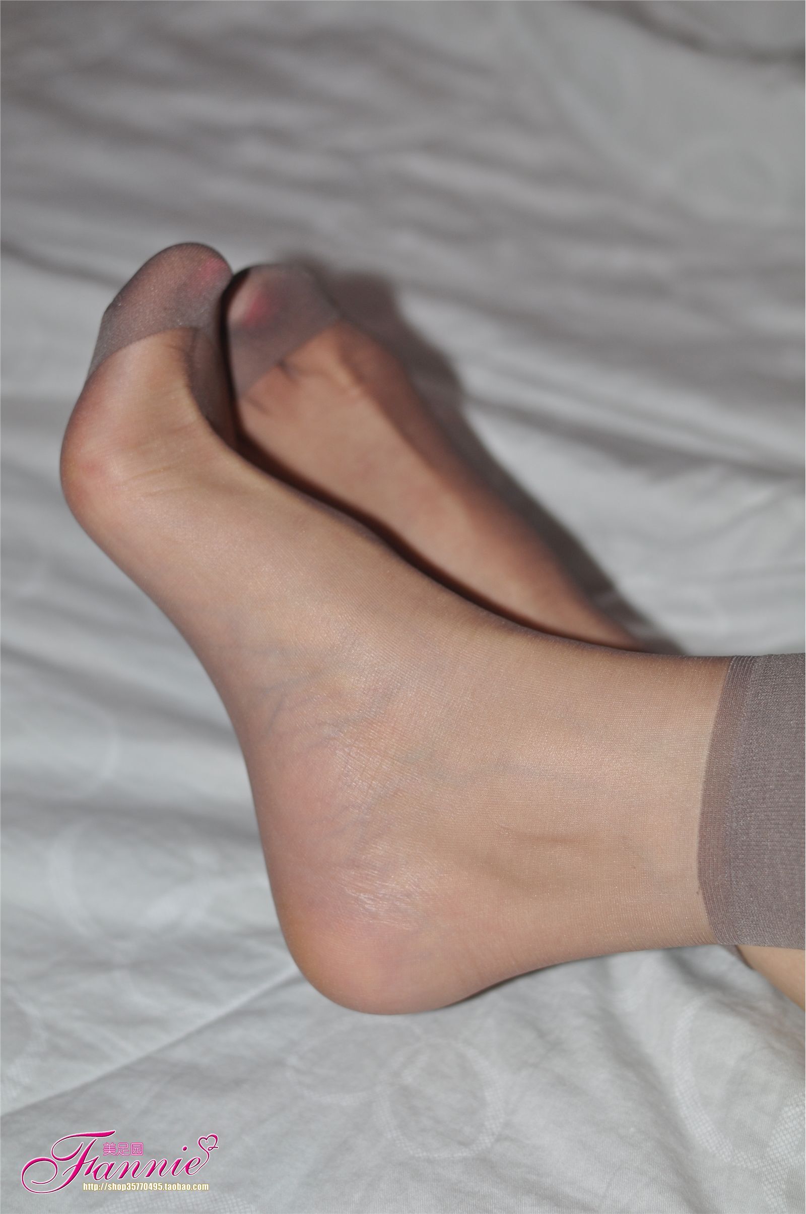 Fannie芬妮高清原图之灰丝特写(2)NO.182